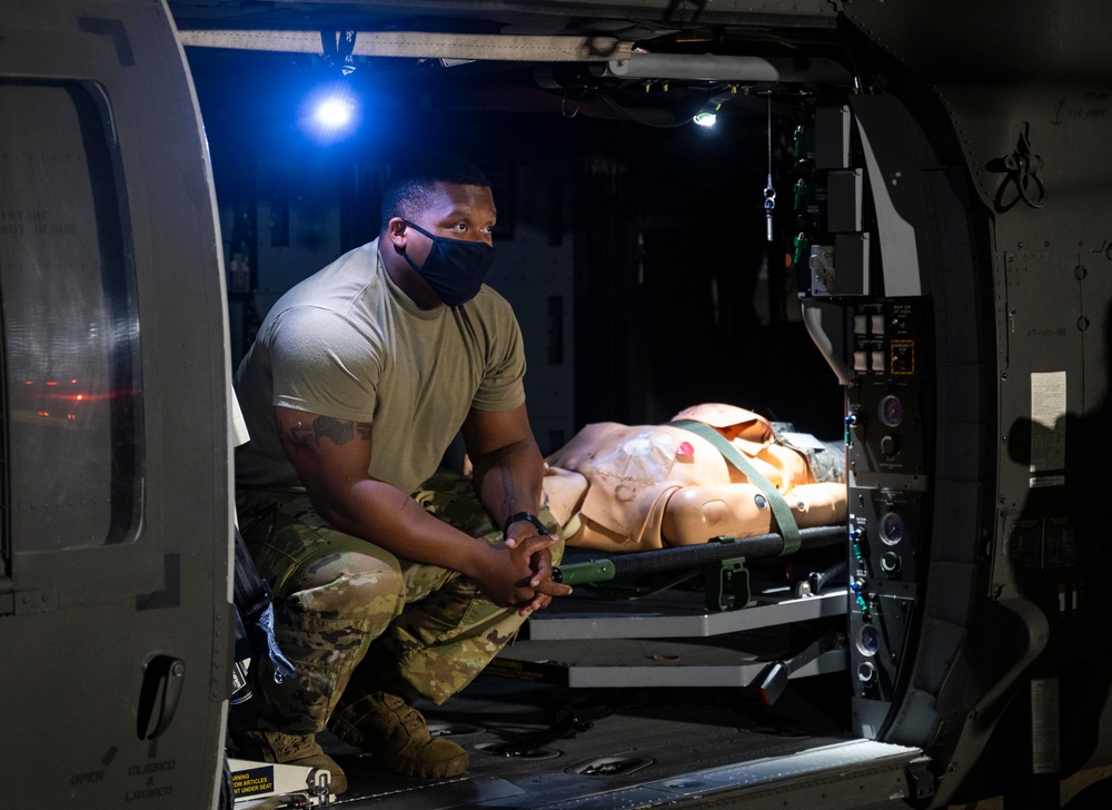 Airmen, Soldiers Hone Medical Evacuation Skills