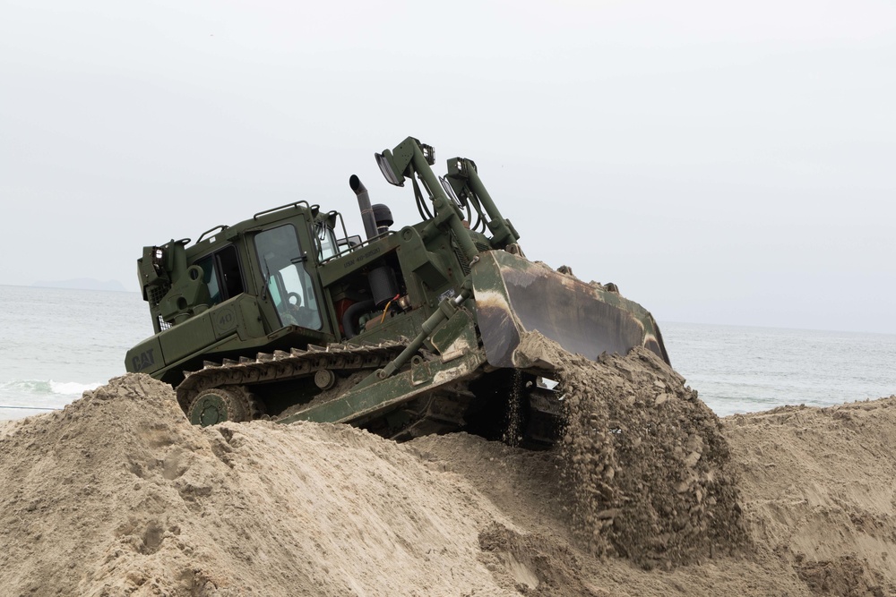 ACB 1 Conducts Floating Causeway Training with ACU 1 and BMU 1