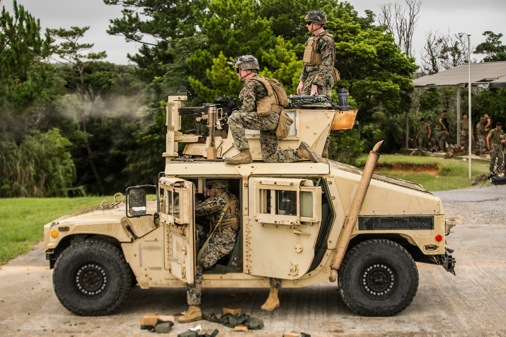 Guns Up | 3d Landing Support Battalion sharpens machine gun skills alongside 2nd Battalion, 2nd Marines machine gunners