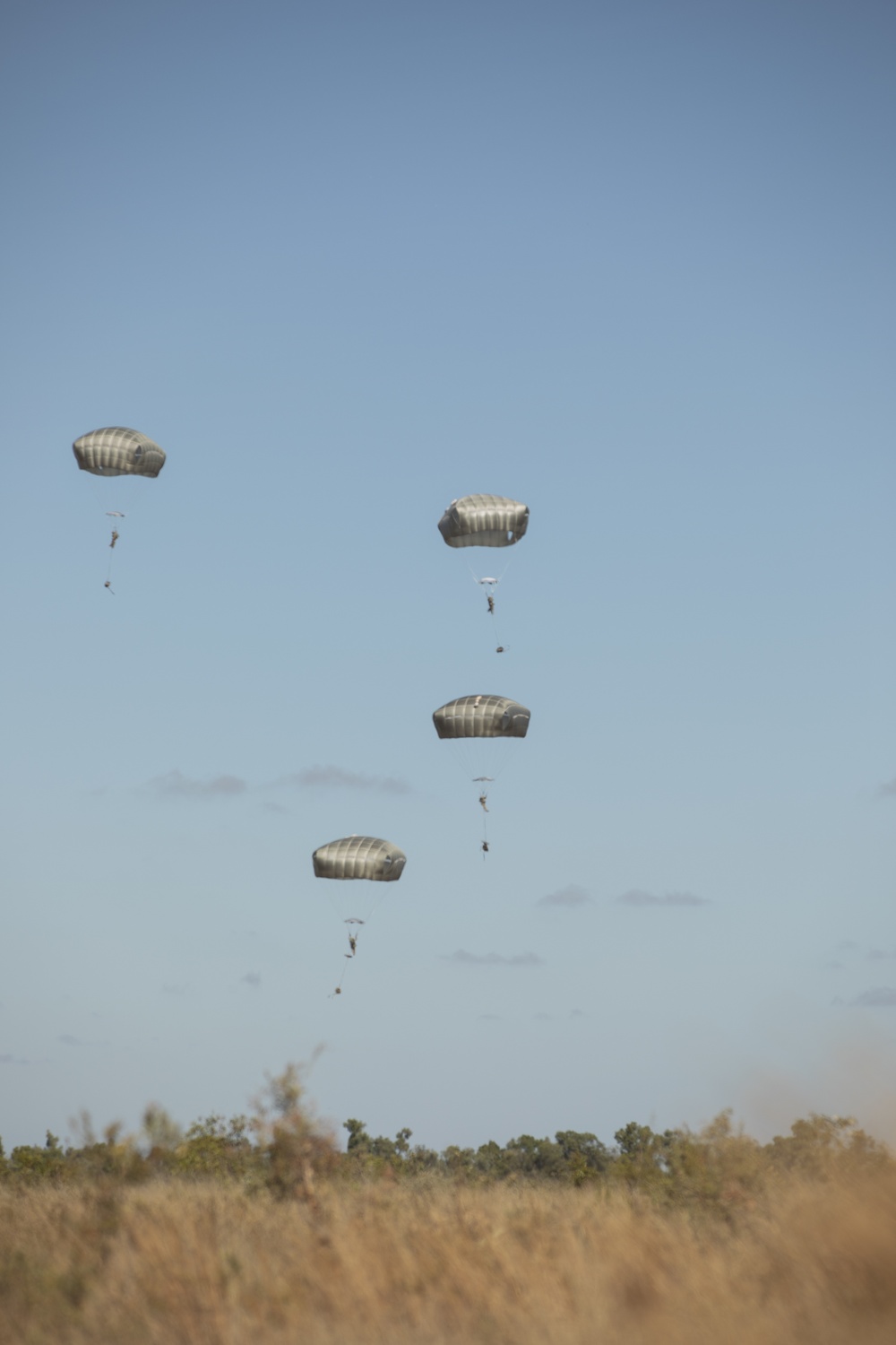 Talisman Sabre 21: US Army paratroopers jump from Australian C-17