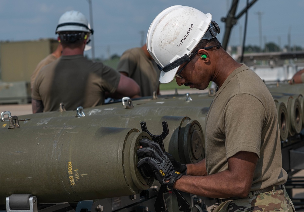 Exercise Quick Fuse tests the limits of munitions teams