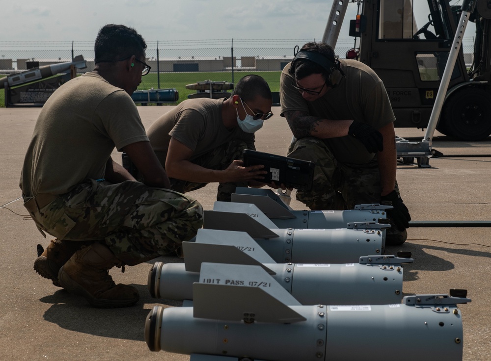Exercise Quick Fuse tests the limits of munitions teams