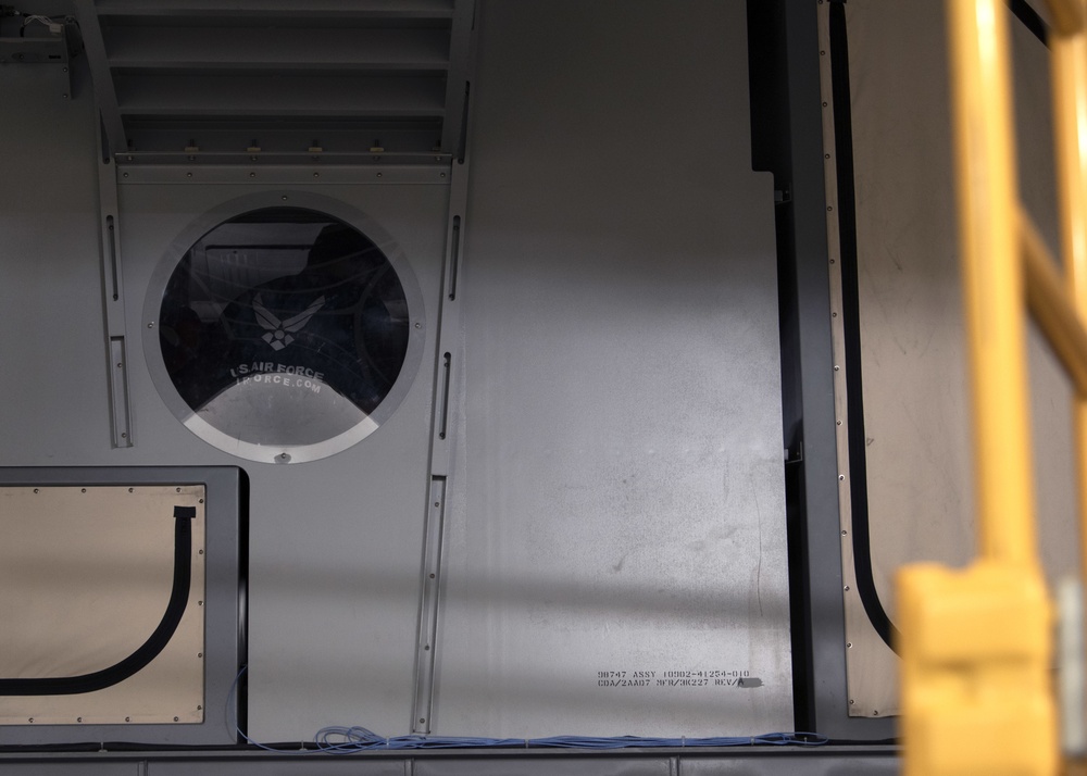 Future U.S. Airmen sworn in on JBLM by 62 AW/CC, CCC