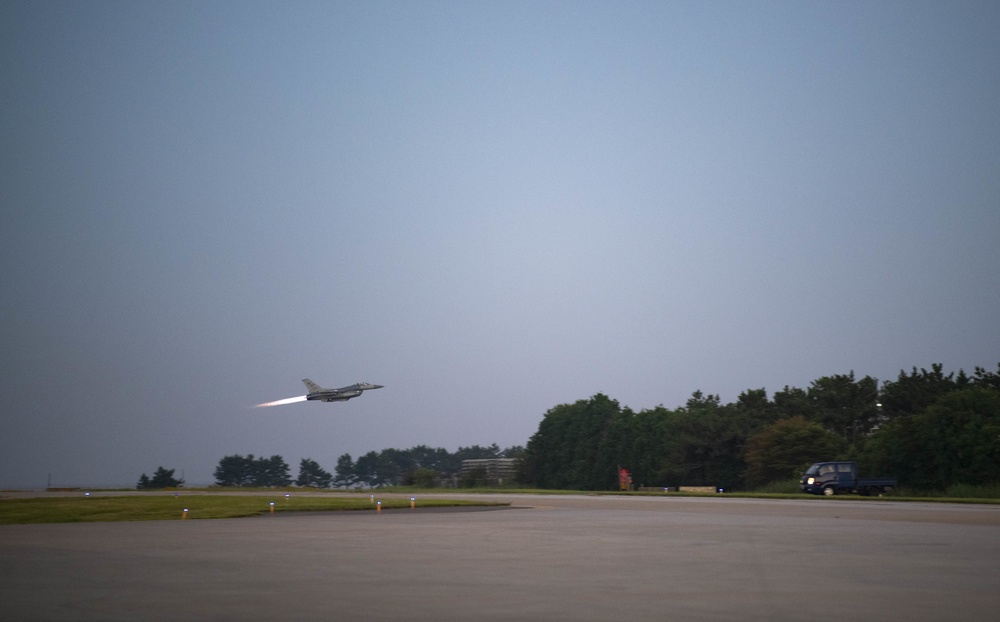 80th FS, 35th AMU send airpower into early morning