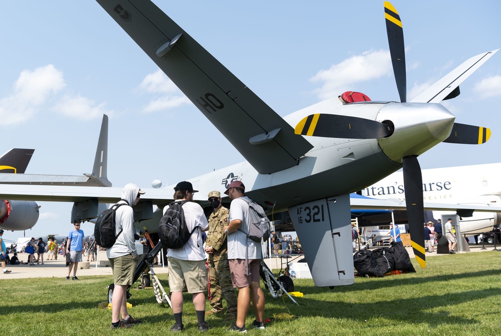 DVIDS - Images - EAA AirVenture Oshkosh 2021 [Image 11 of 12]