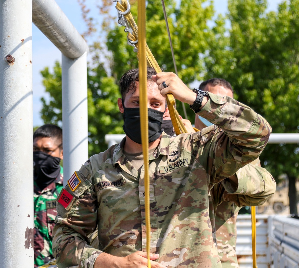 DVIDS - Images - Basic Airborne Refresher Training [Image 4 Of 11]