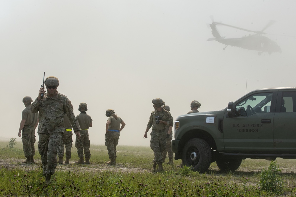 Sentry Storm 2021 - Joint Sling Load training with Navy and Air National Guard