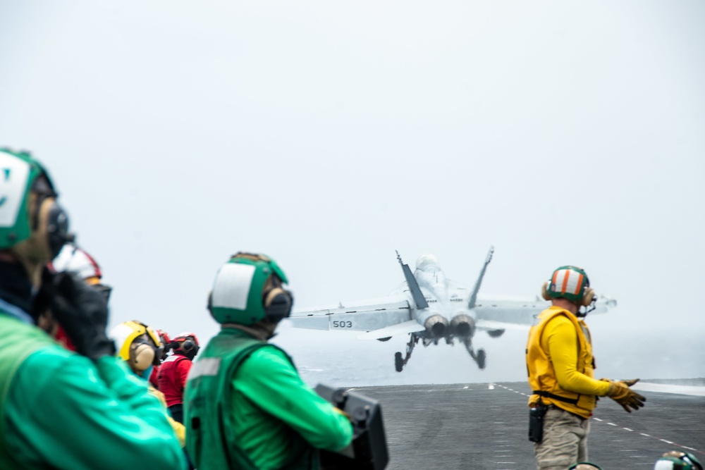 USS Ronald Reagan (CVN 76) Flight Operations