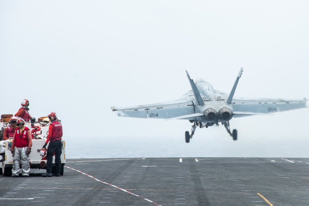 USS Ronald Reagan (CVN 76) Flight Operations