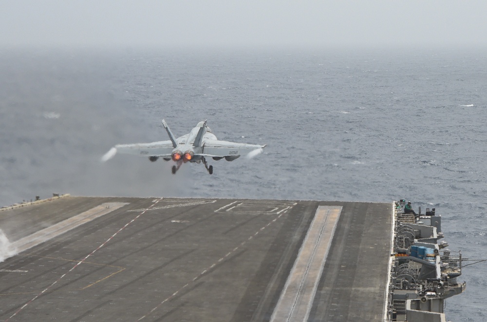 USS Ronald Reagan (CVN 76) Flight Operations