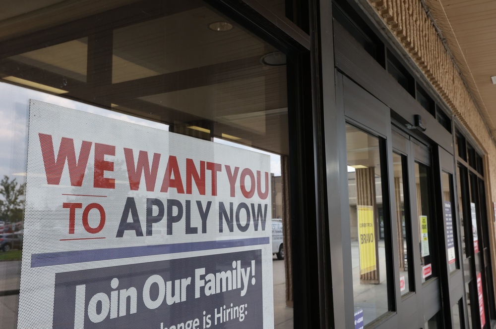 Experts to incoming spouses: ‘It's never too early to start looking for jobs’