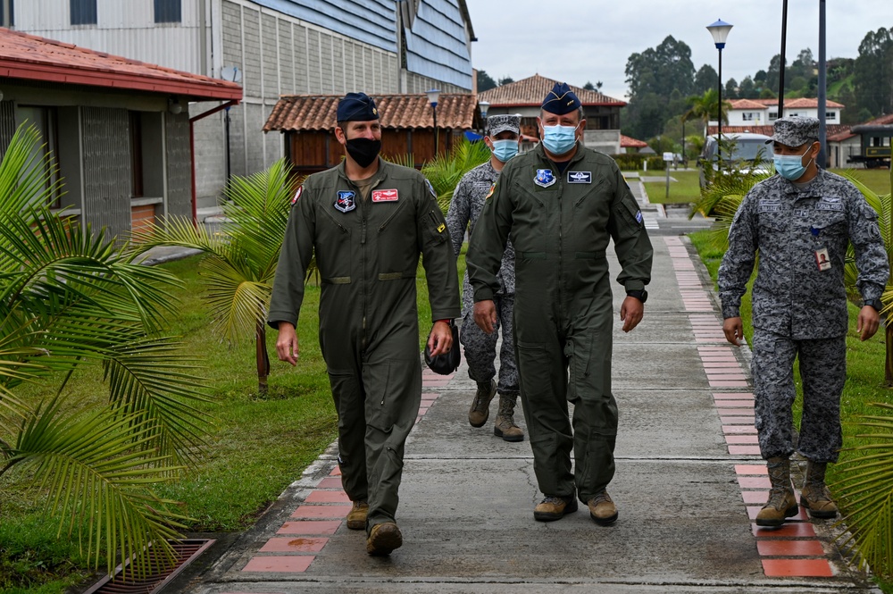 79th FS hosts Second Commander Colombian Air Force