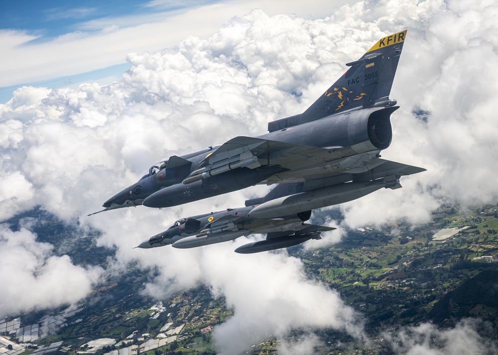 F-16s and Kfirs conduct aerial training