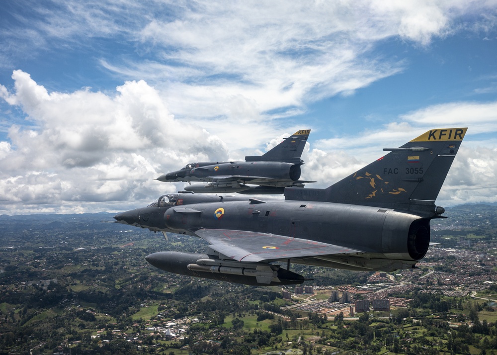 F-16s and Kfirs conduct aerial training