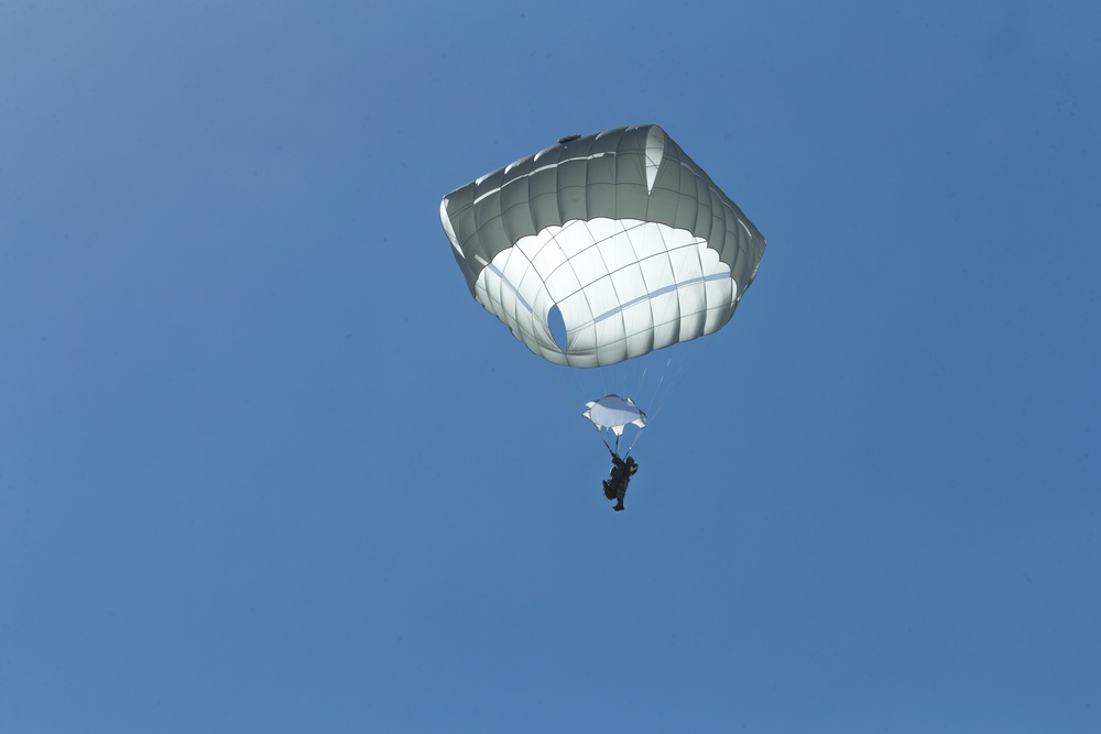 Spartan Brigade paratroopers jump over Queensland, Australia during Exercise Talisman Sabre 21