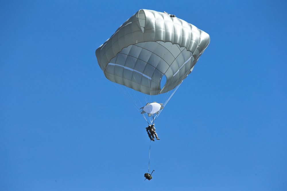 Spartan Brigade paratroopers jump over Queensland, Australia during Exercise Talisman Sabre 21