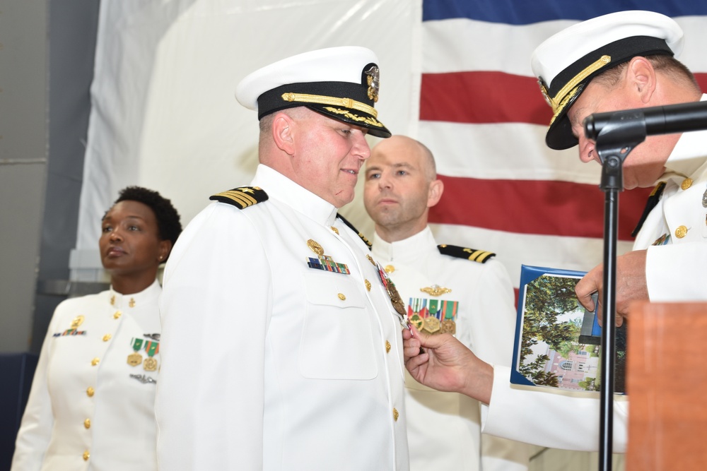 Naval Support Activity Saratoga Changes Command