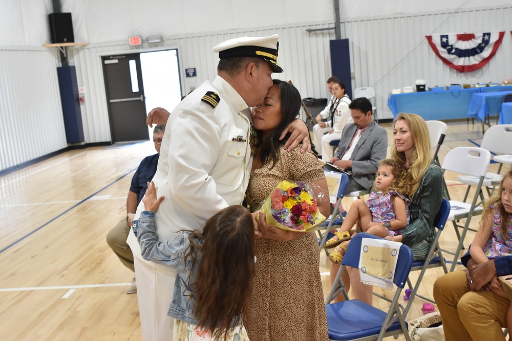 Naval Support Activity Saratoga Changes Command