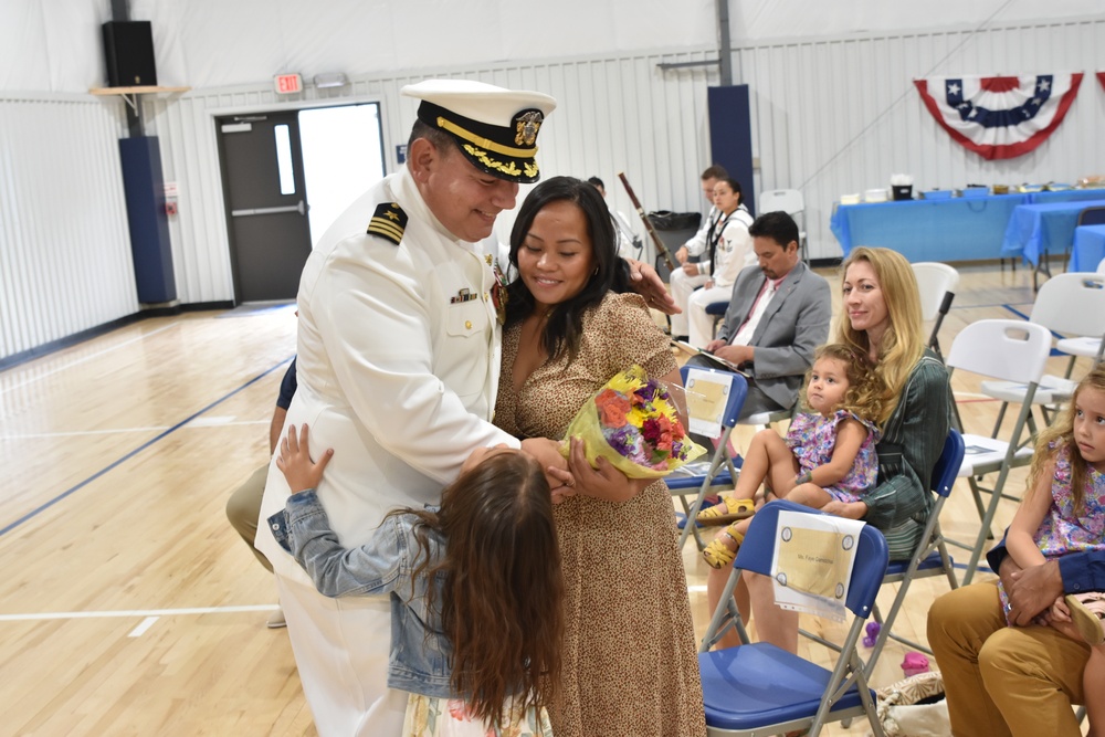 Naval Support Activity Saratoga Changes Command