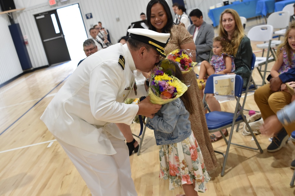 Naval Support Activity Saratoga Changes Command