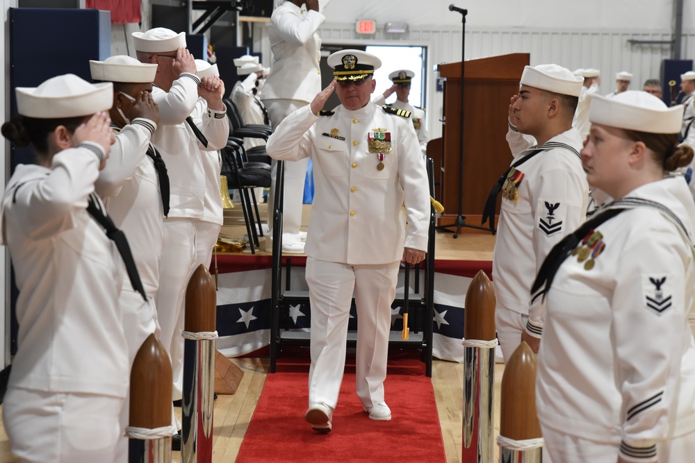 Naval Support Activity Saratoga Changes Command