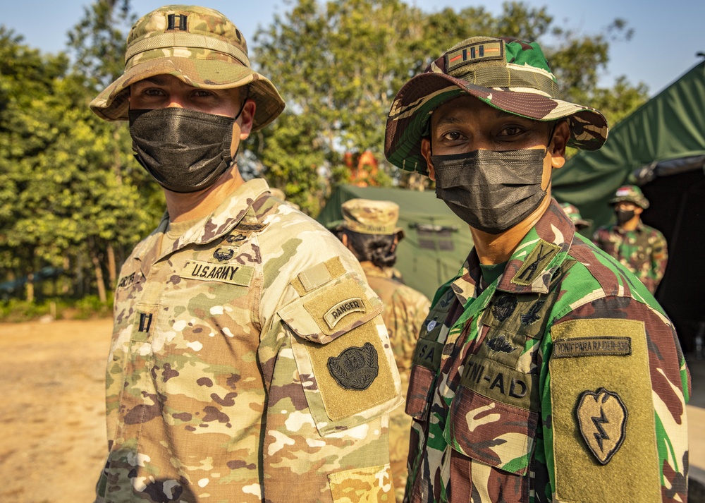 U.S. Army Soldiers meet TNI counterparts at Garuda Shield 2021