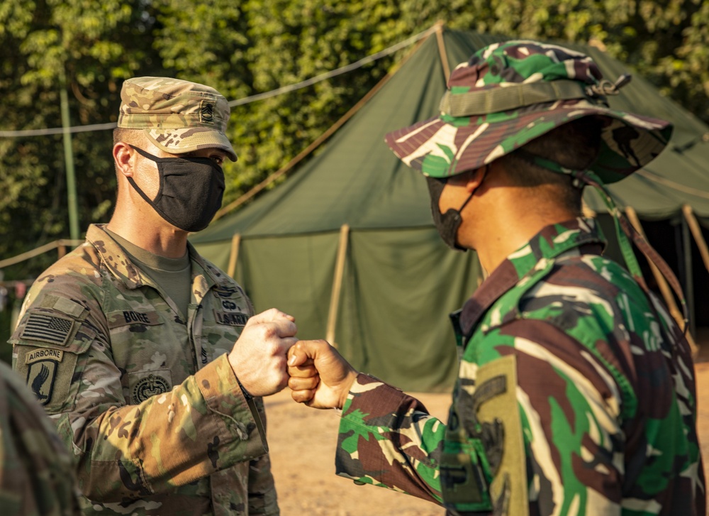 U.S. Army Soldiers meet TNI counterparts at Garuda Shield 2021