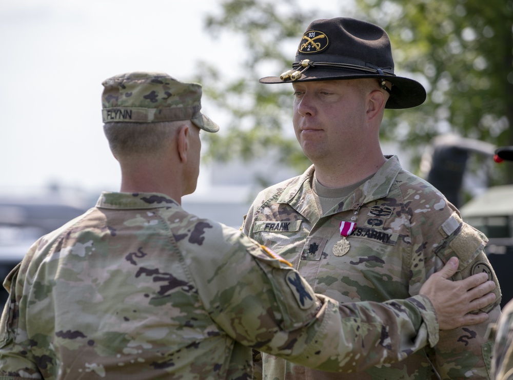 :t. Col. Bradley Frank receives the Meritorious Service Medal