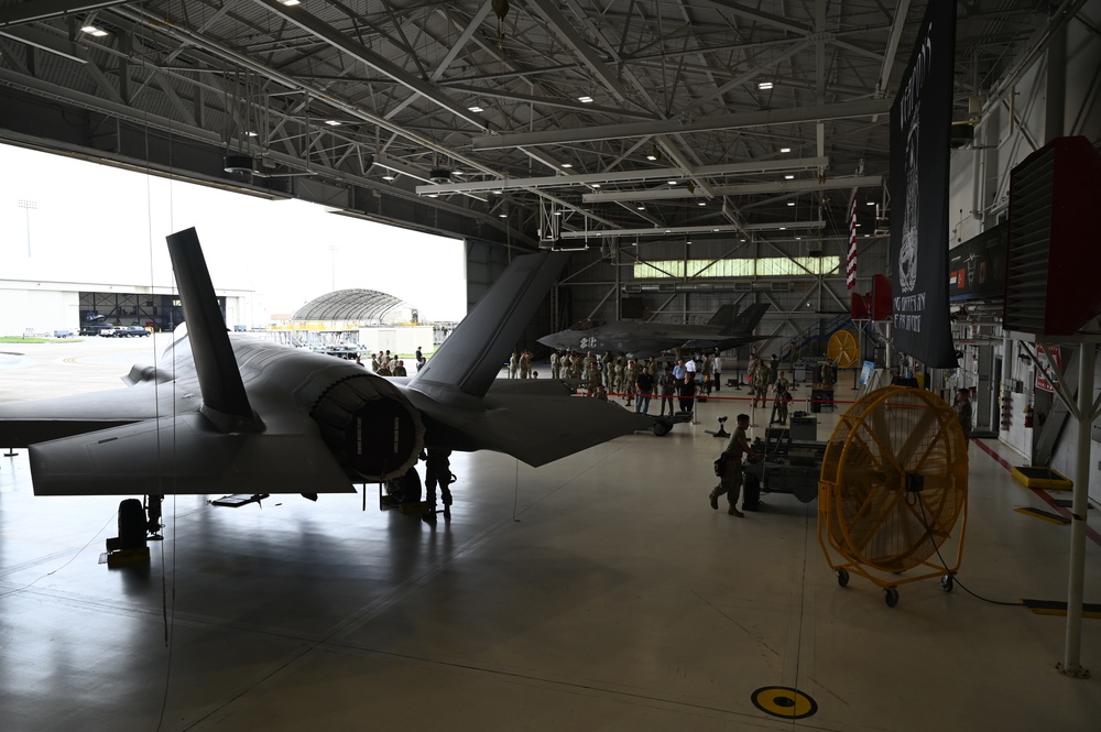 33rd AMXS Weapons Load Competition