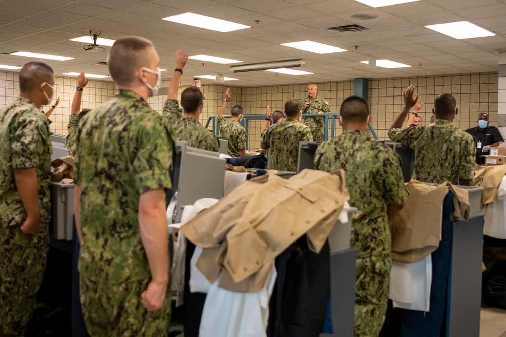 MCPON Visits RTC