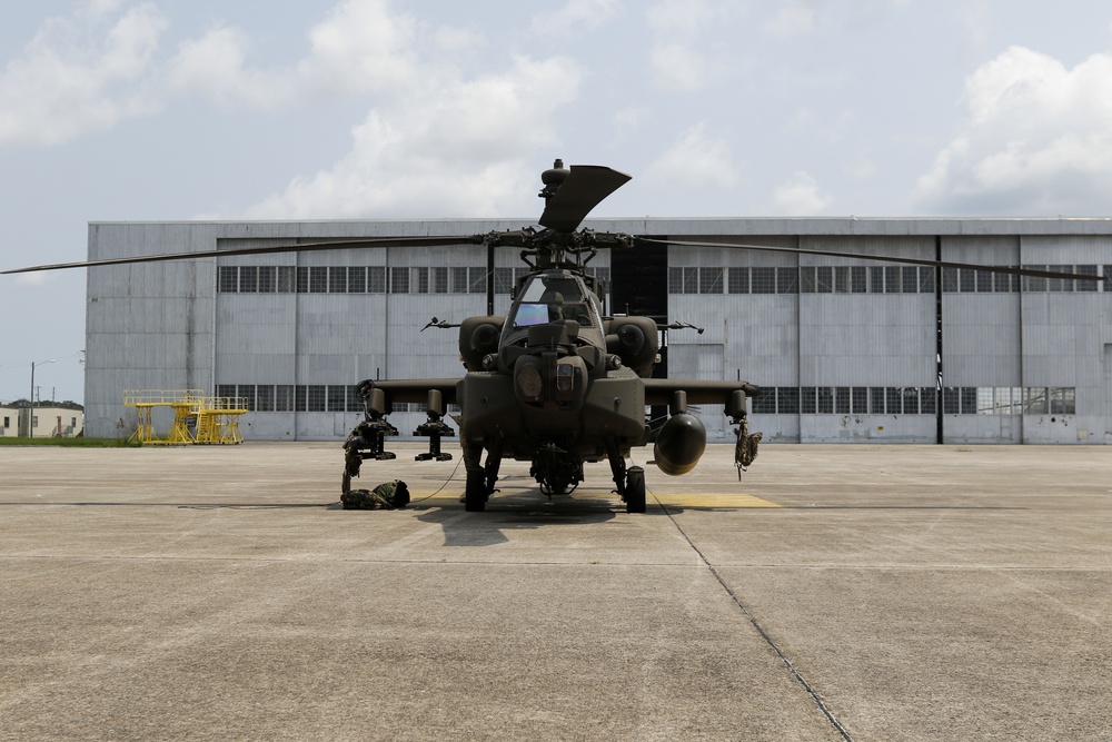 The Commanding General of the 3rd Infantry Division takes to the skies.