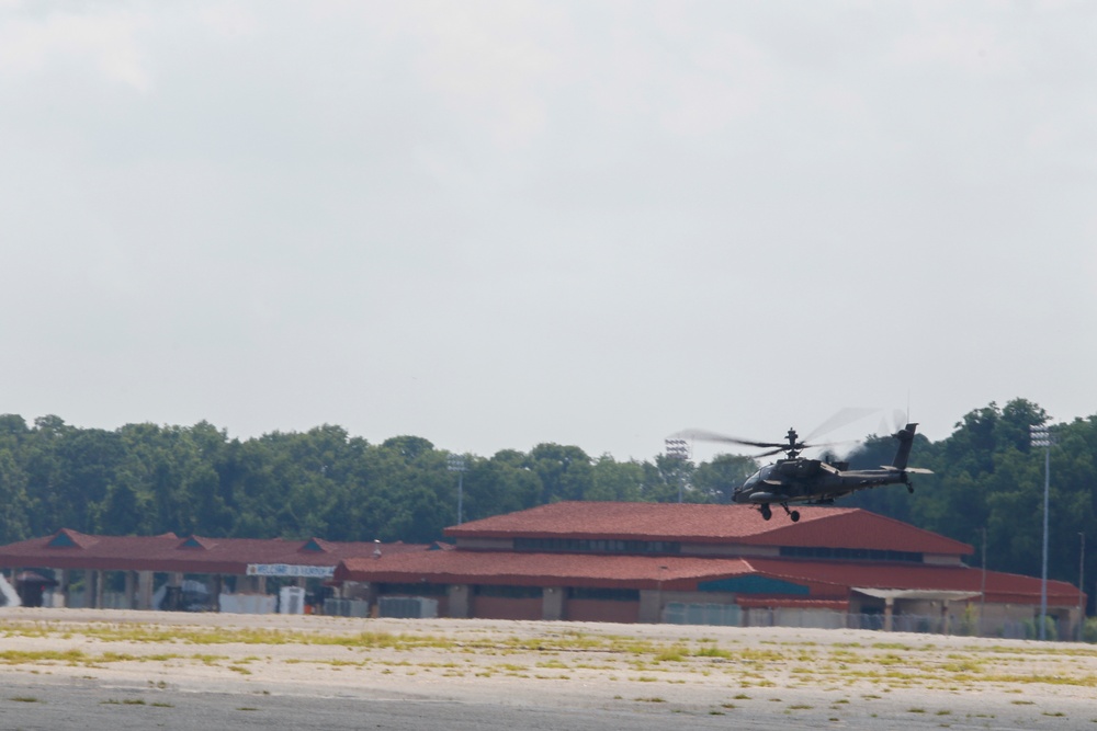 The Commanding General of the 3rd Infantry Division takes to the skies.