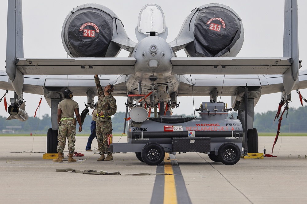 127 MXS preps A-10s for Exercise Spartan