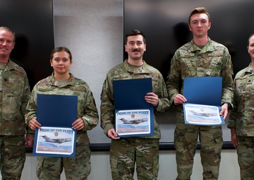 Total Force C-17 crew chiefs earn JBER Pride of the Fleet laurels