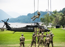 Sabalauski Air Assault School provides training to cadets, faculty