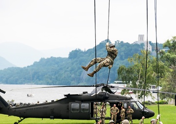 Sabalauski Air Assault School provides training to cadets, faculty