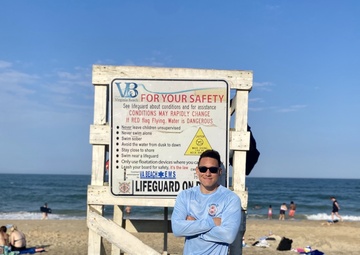 LIFEGUARD ON DUTY WHILE MARINE OFF DUTY