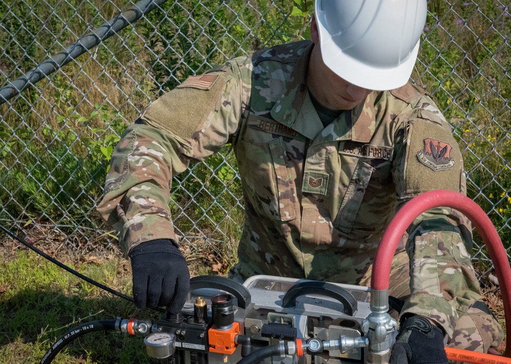 212th EIS Airmen utilize new technology to bolster communications capabilities