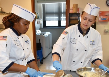 NAVSUP FLC Norfolk Baking Class