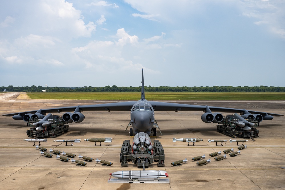 B-52H and its weaponry