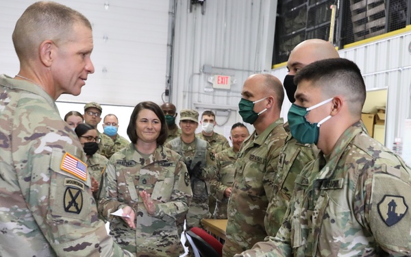 SMA visits MRTC Soldiers during Regional Medic