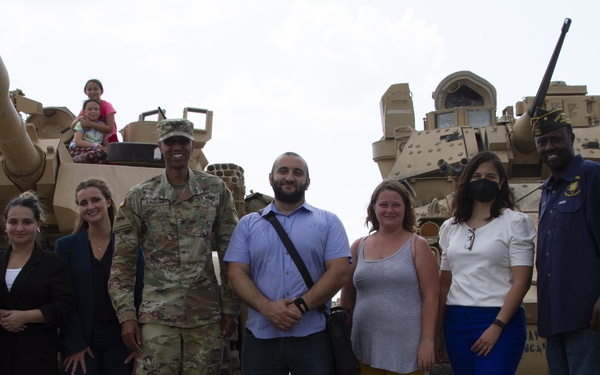Civilians attend a day in the life of a soldier on Fort Hood