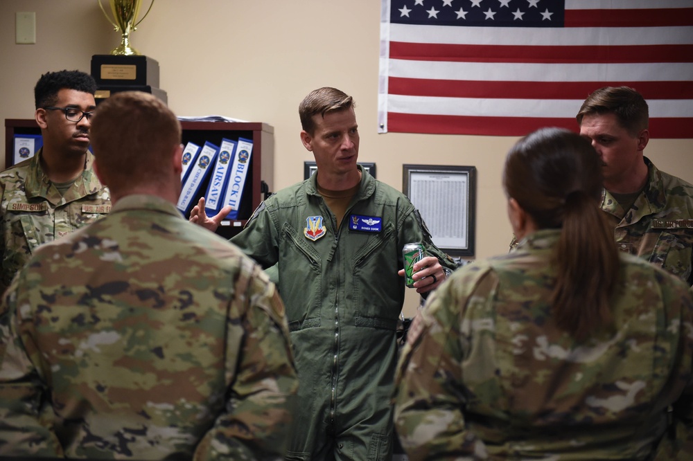 23 WG commander tours the 23 FG