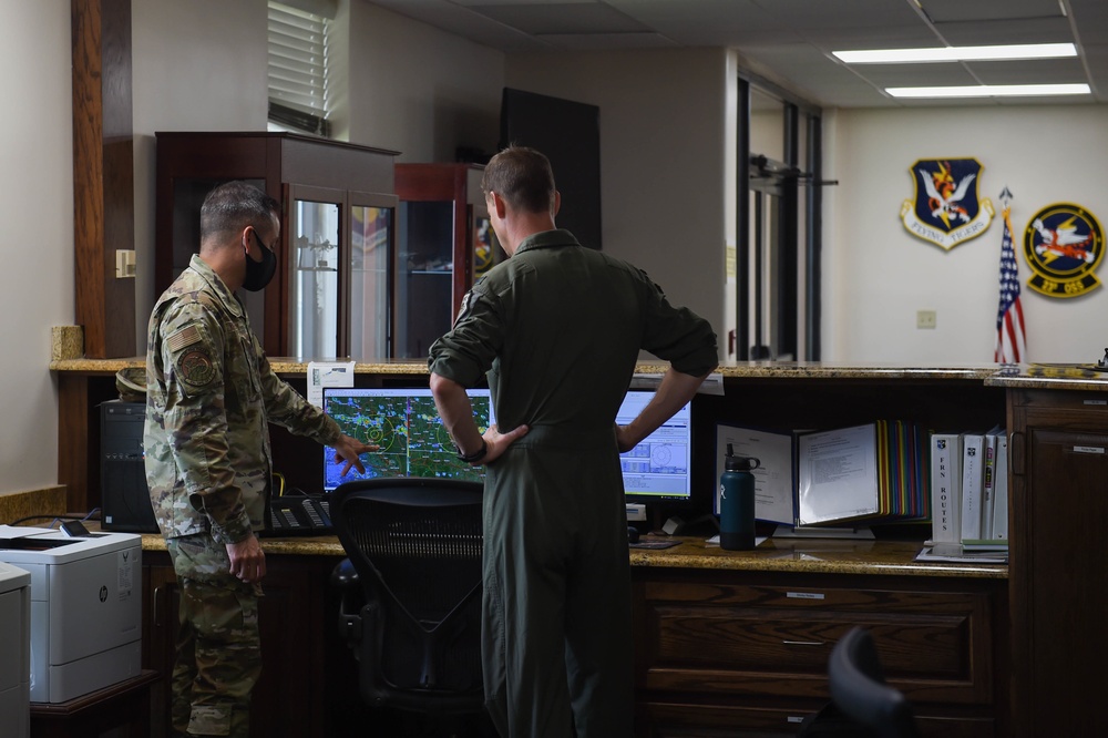 23 WG commander tours the 23 FG