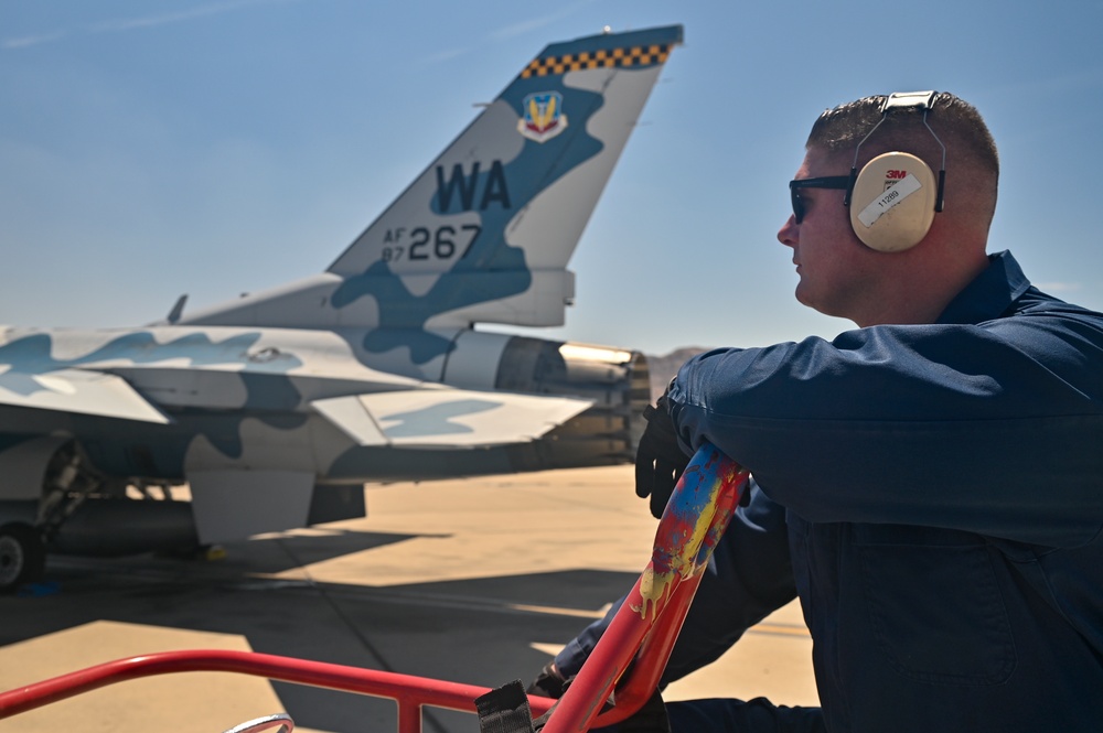 Red Flag Nellis: Red Force AGRS Mount up