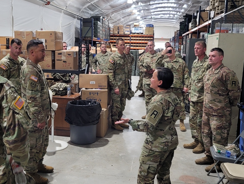 First Army CG conducts tour of NFHTX facilities of 4-393 TSBN