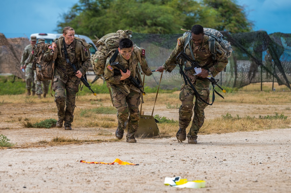 U.S. Army Staff Sgt. James Gabisum, and Sgt. Brenden Lopez  compete in the 2021 Army Medicine Best Leader Competition