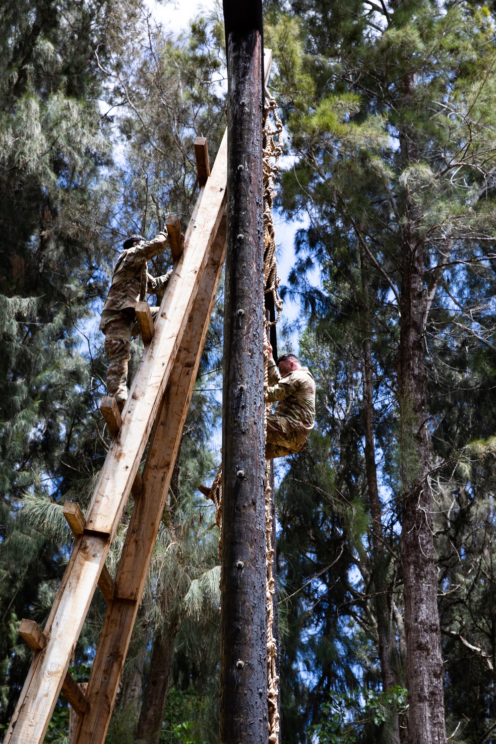 U.S. Army Soldiers representing the Regional Health Command – Central in the 2021 U.S. Army Medical Command (MEDCOM) Best Leader Competition, maneuver through the Tough One