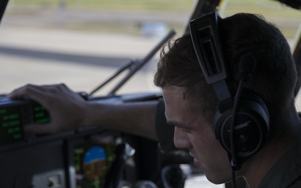 Talisman Sabre 21: U.S. Marines with VMGR-152 refuel Australian F/A-18s