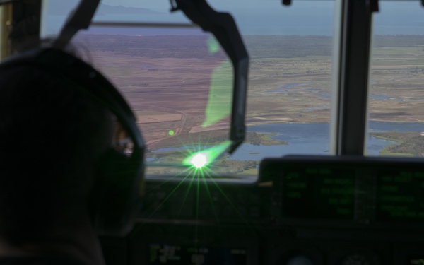 Talisman Sabre 21: U.S. Marines with VMGR-152 refuel Australian F/A-18s
